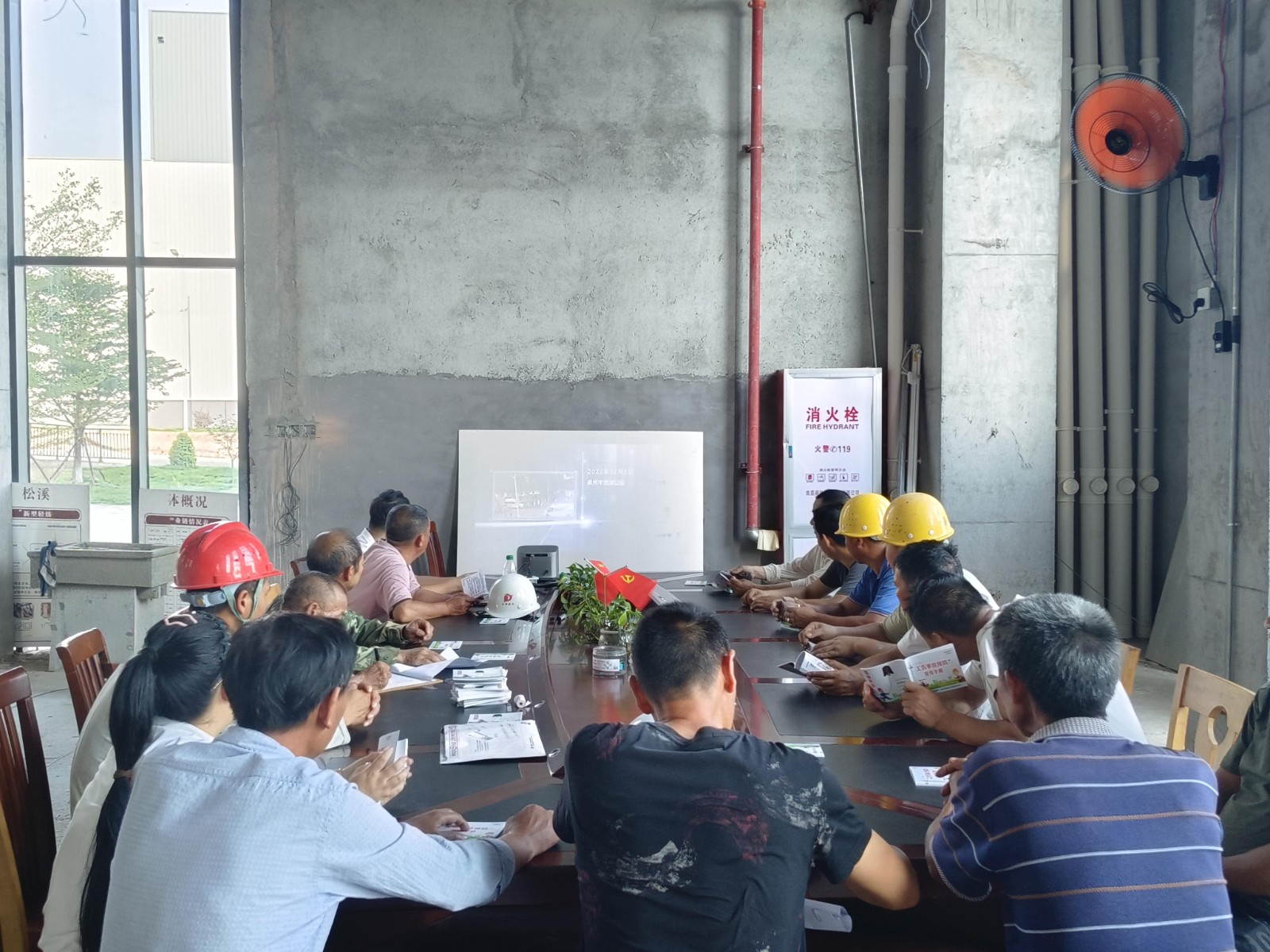 強(qiáng)化工傷預(yù)防培訓(xùn)，織密安全防護(hù)網(wǎng)